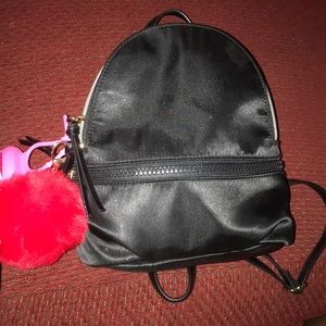 I have no need for it anymore I have a new bag